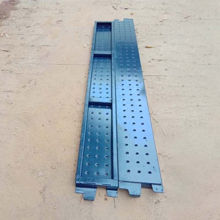 Mild Steel Scaffold Plank Silver Hot Dipped Galvanized Manufacturers, Suppliers, Exporters in Thanesar